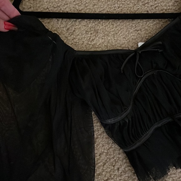 Black sheer corset like tank off shoulder - Picture 3 of 4